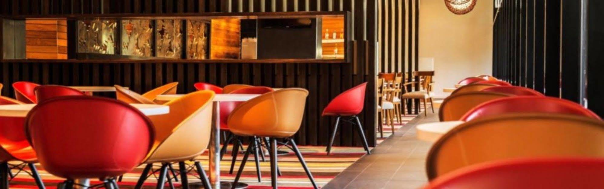 Holiday Inn Express Port Moresby By Ihg Exterior foto