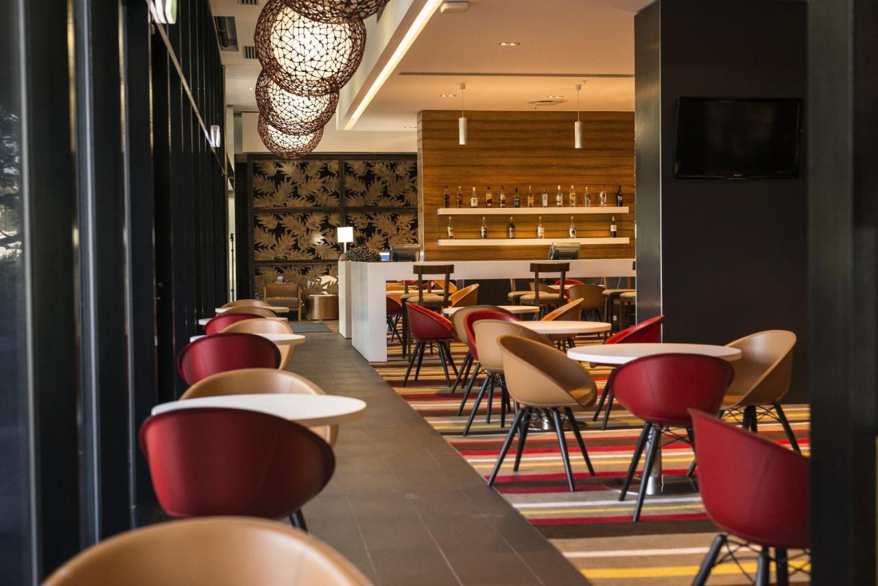 Holiday Inn Express Port Moresby By Ihg Exterior foto